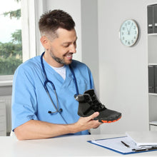 Lade das Bild in den Galerie-Viewer, OrthTrek - orthopädische, wasserabweisende & gefütterte Barfußschuhe