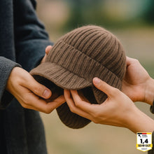 Lade das Bild in den Galerie-Viewer, Fjordwarm – Skandinavische Wintermütze mit Ohrenschutz (Unisex-Einheitsgröße)
